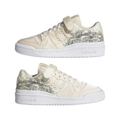 Baskets Adidas Originals Forum 84 -Baskets Soldes Boutique adidas gx5074 10 footwear photography mirrored pair view white
