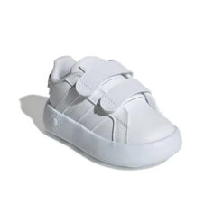 Chaussures De Tennis Grand Court Bébé Adidas Star Wars 2.0 -Baskets Soldes Boutique adidas ih7578 6 footwear photography front lateral top view white