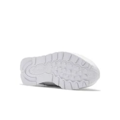 REEBOK CLASSICS Baskets Femme Reebok Leather 16 REEBOK CLASSICS Baskets Femme Reebok Leather -Baskets Soldes Boutique reebok classics ef3267 3 footwear photography bottom view white 000
