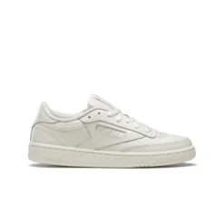 Baskets Femme Reebok Classics Club C 85 -Baskets Soldes Boutique reebok classics gy9737 1 footwear photography side lateral center view white 000