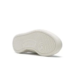 Baskets Femme Reebok Classics Club C 85 -Baskets Soldes Boutique reebok classics gy9737 3 footwear photography bottom view white 000