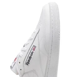 REEBOK CLASSICS Baskets Reebok Traveer COLD.RDY -Baskets Soldes Boutique reebok classics gz1605 7 footwear photography detail view 1 white 000