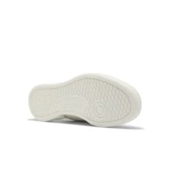 Baskets Reebok Club C 85 -Baskets Soldes Boutique reebok hp4321 3 footwear photography bottom view white 000