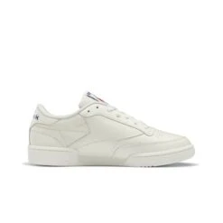 Baskets Reebok Club C 85 -Baskets Soldes Boutique reebok hp4321 4 footwear photography side medial center view white 000